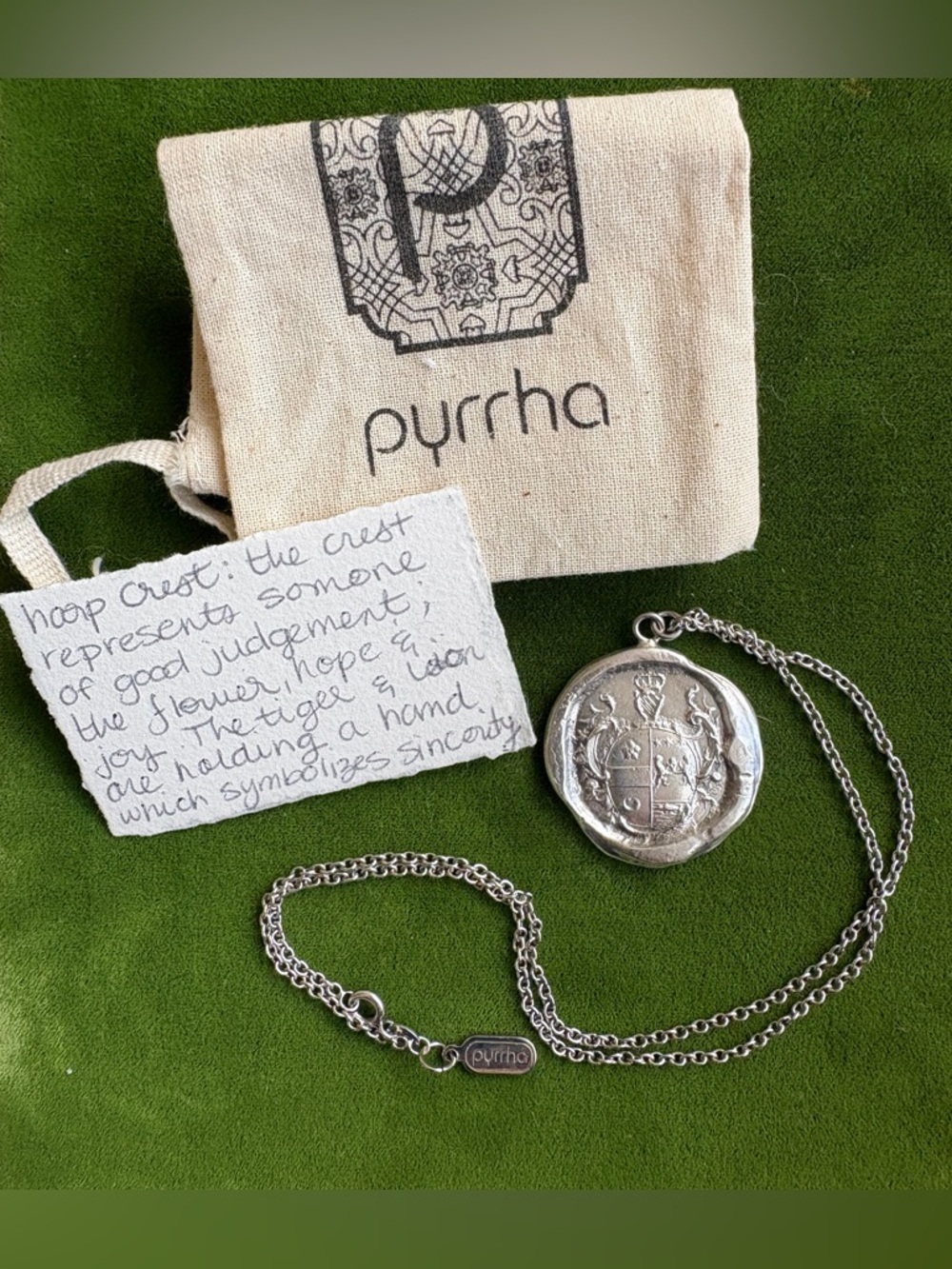 🕊️ PYRRHA Retired “Hoop Crest” Pendant Necklace - 18” Chain Unisex